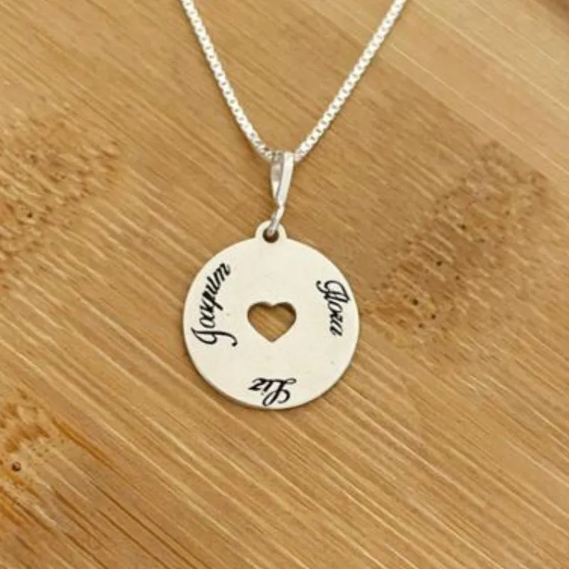 PINGENTE PERSONALIZADO CORAÇÃO VAZADO
