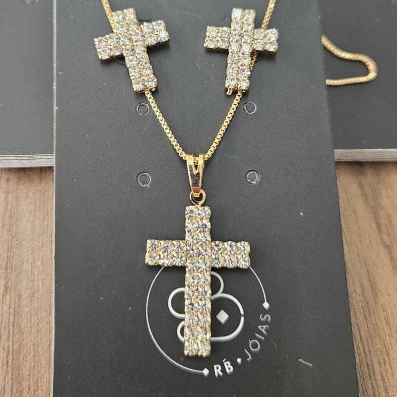 CONJUNTO COM CRUZ CRAVEJADA